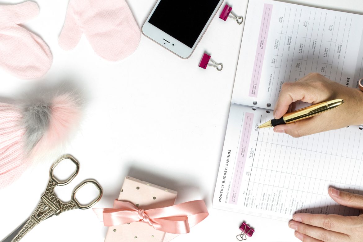 personal finance management tips for moms